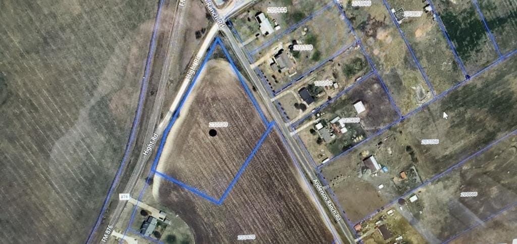 1.5 acres in Ellis County - photo 9