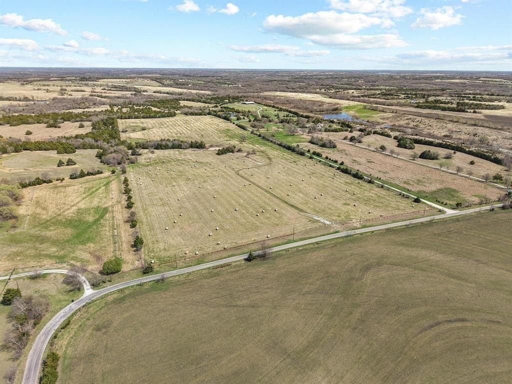 77.03 acres in Grayson County - photo 40