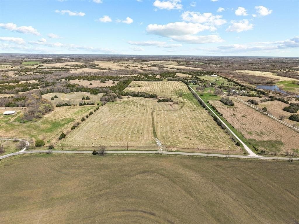 77.03 acres in Grayson County - photo 25