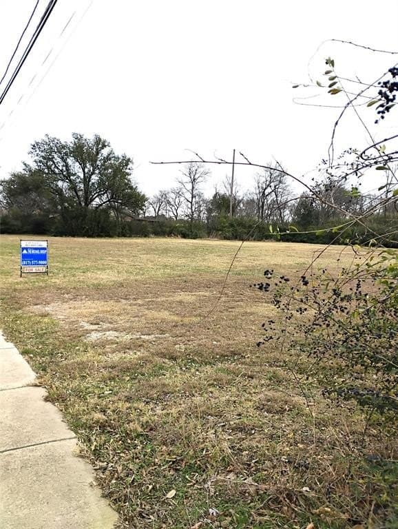 0.82 acres in Tarrant County - photo 2