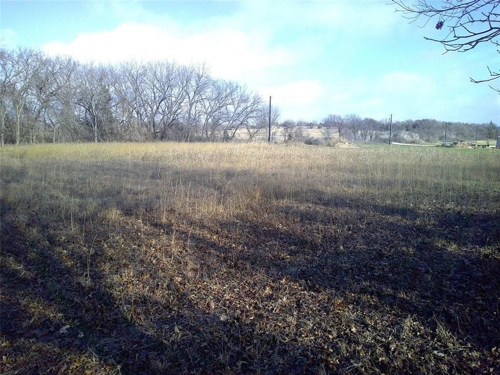 2.85 acres in Montague County - photo 3