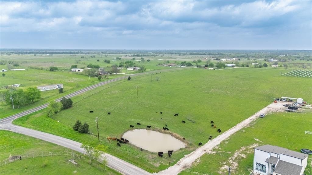 5.32 acres in Hunt County - photo 5