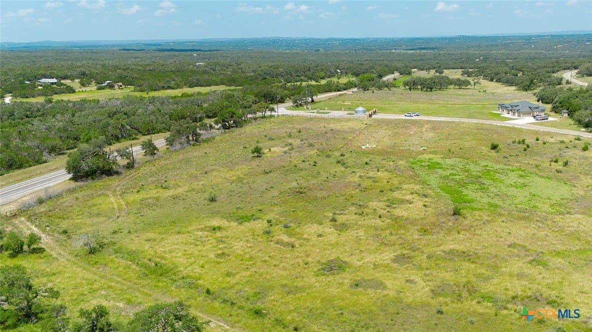 5.02 acres in Comal County - photo 5