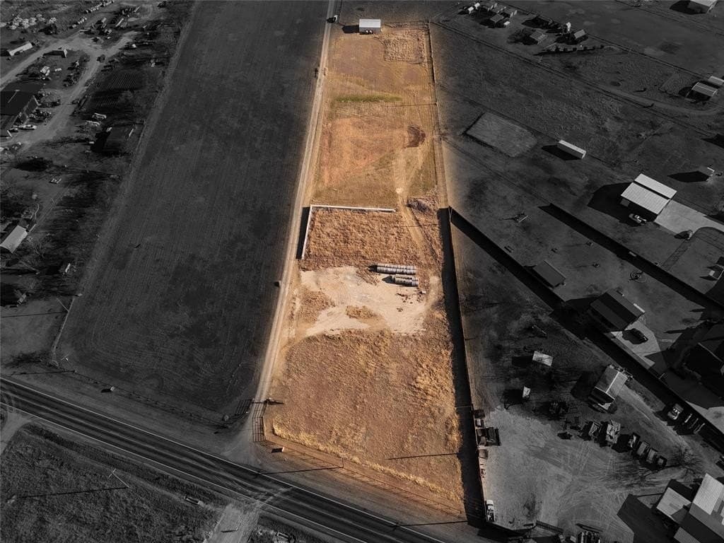 3.5 acres in Ellis County - photo 2