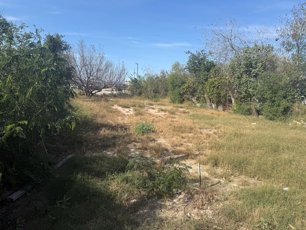0.17 acres in Maverick County - photo 9