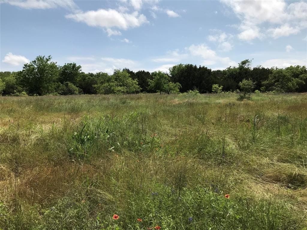 0.83 acres in Hill County - photo 22