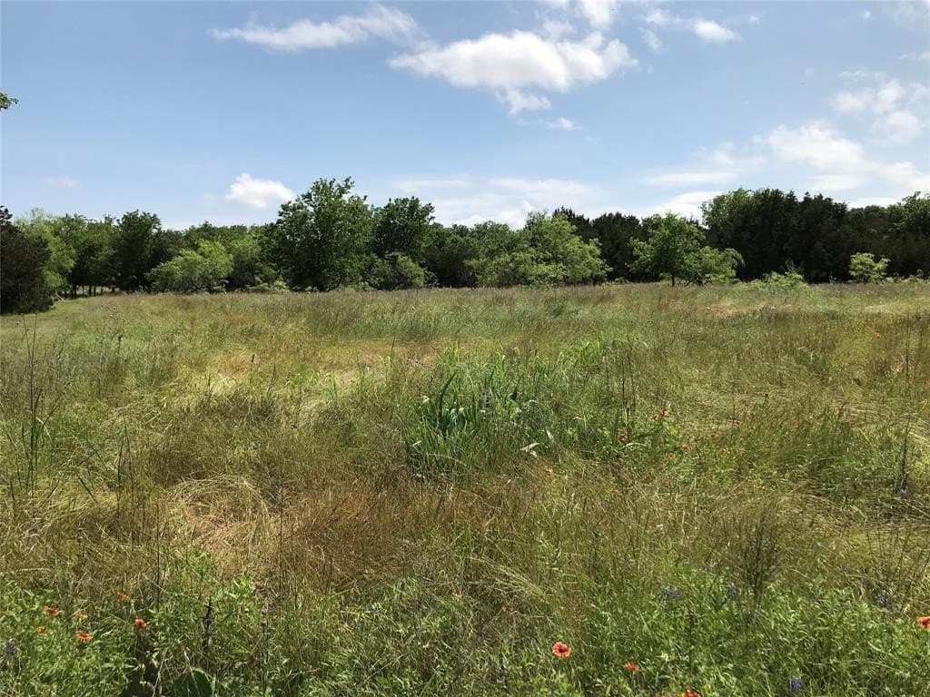 0.83 acres in Hill County - photo 23