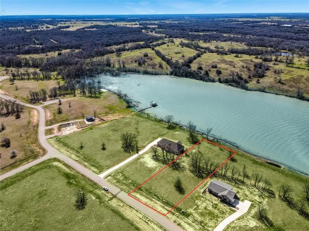 1.05 acres in Navarro County - photo 8
