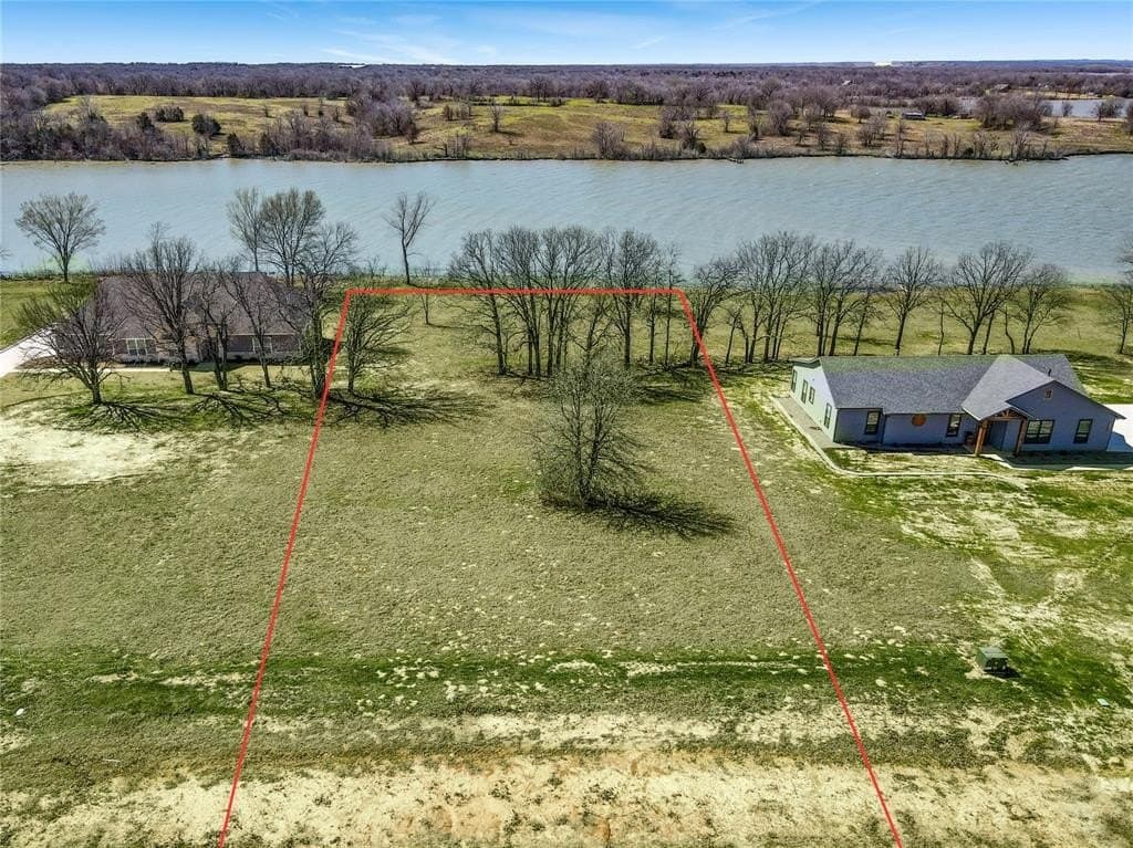 1.05 acres in Navarro County - photo 5