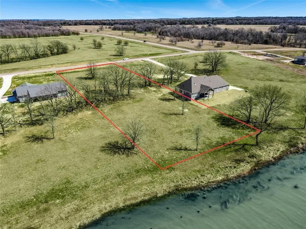 1.05 acres in Navarro County - photo 4