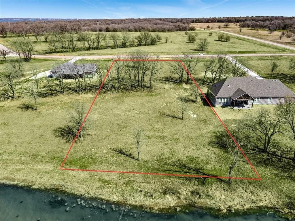 1.05 acres in Navarro County - photo 10