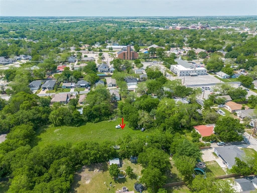 1.29 acres in Ellis County - photo 3