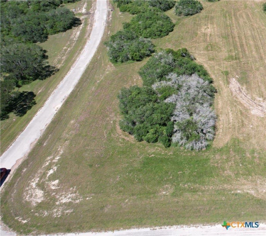 1.29 acres in Calhoun County - photo 2