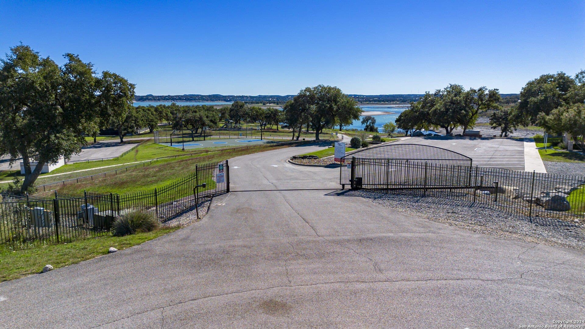 4.35 acres in Comal County - photo 13