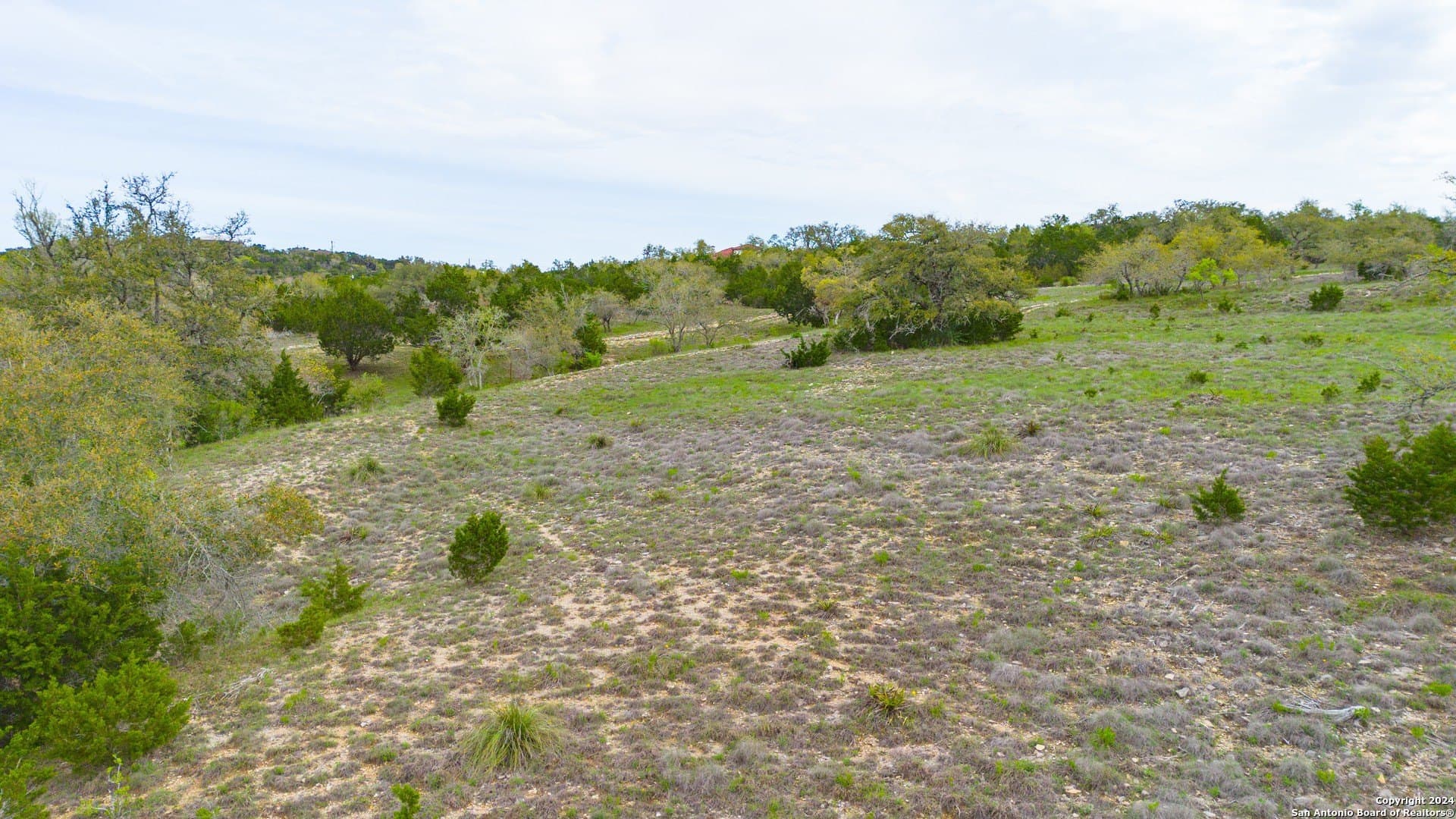 4.35 acres in Comal County - photo 5