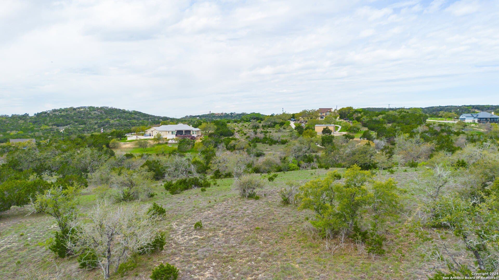 4.35 acres in Comal County - photo 4