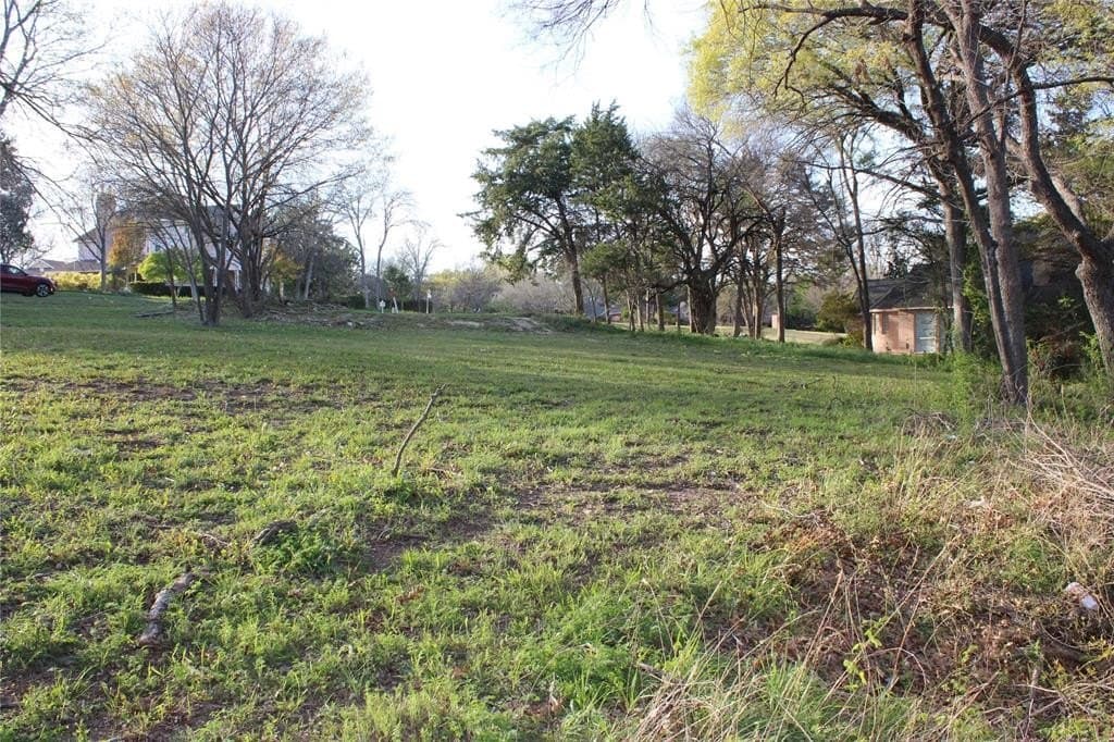 1.04 acres in Ellis County - photo 7