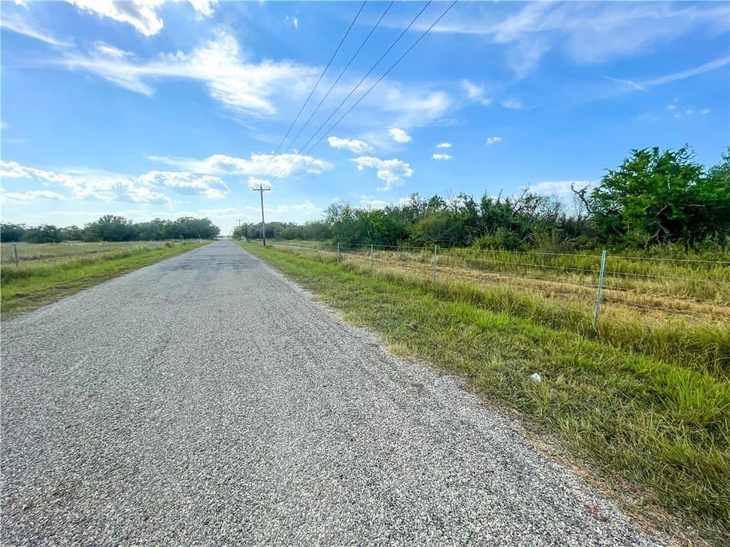 11 acres in Refugio County - photo 4