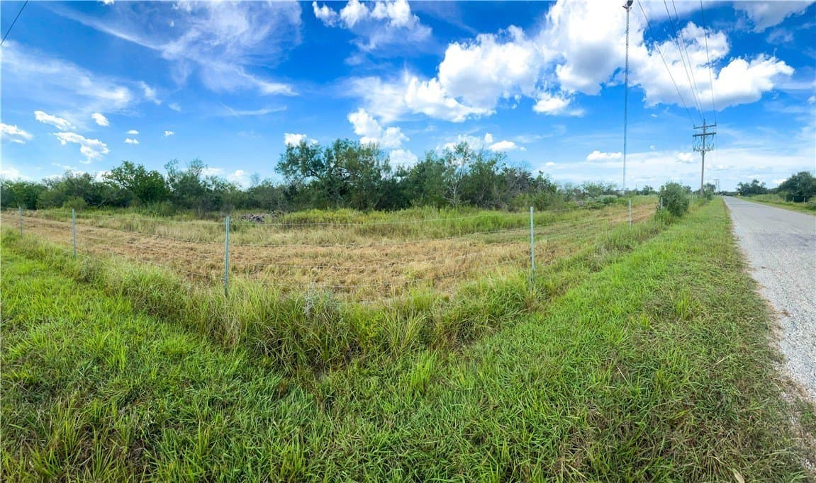 11 acres in Refugio County - photo 2