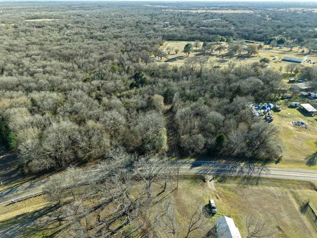 4.1 acres in Navarro County - photo 2