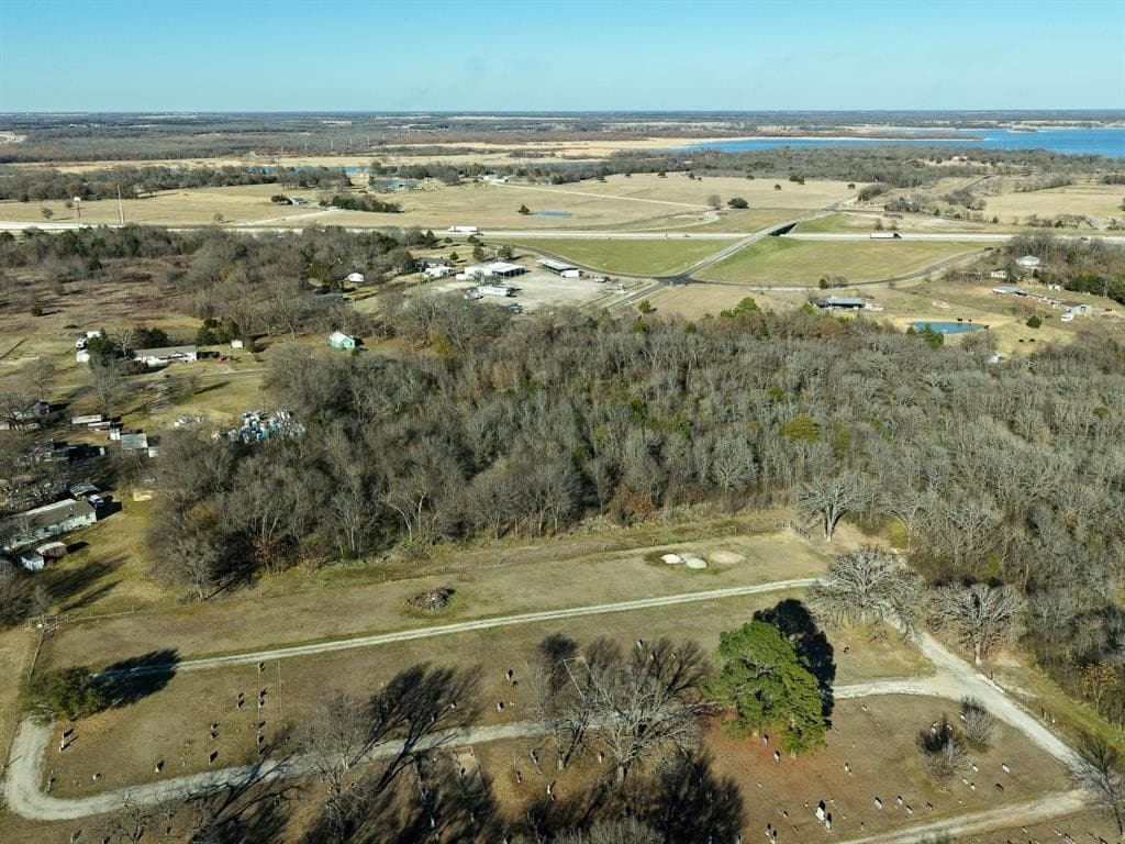 4.1 acres in Navarro County - photo 8