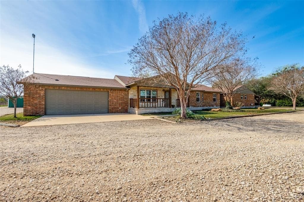 25.03 acres in Ellis County - photo 2