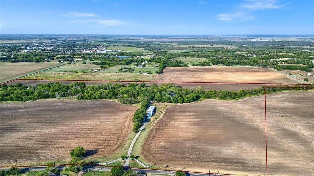 55.6 acres in Grayson County - photo 2