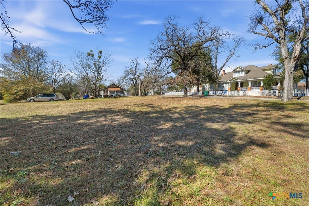 0.15 acres in Milam County - photo 6