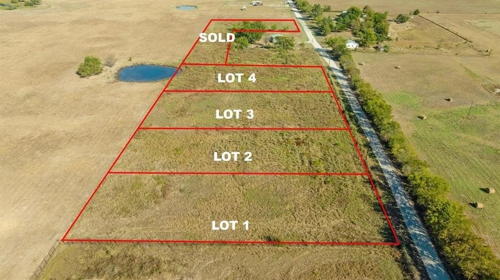 1.1 acres in Lamar County - photo 2