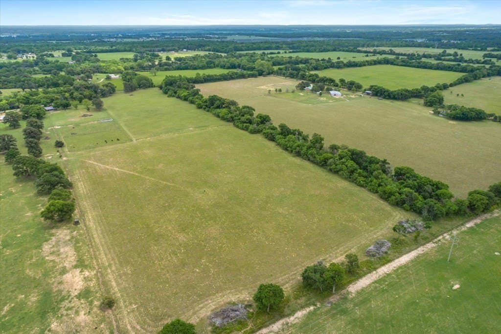 20 acres in Van Zandt County - photo 11