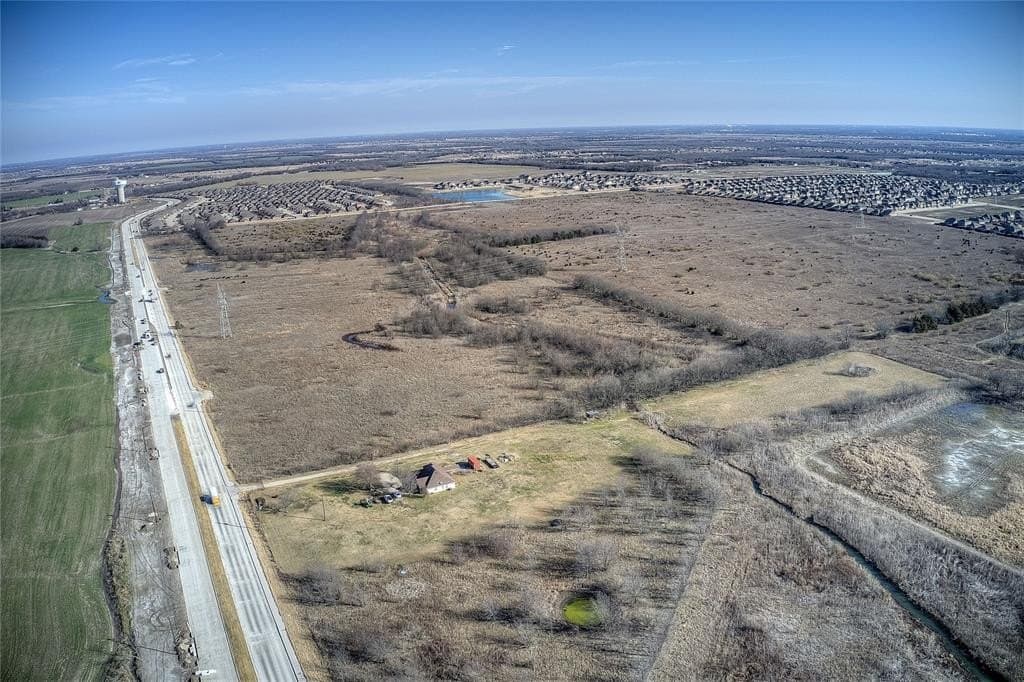5.49 acres in Hunt County - photo 4