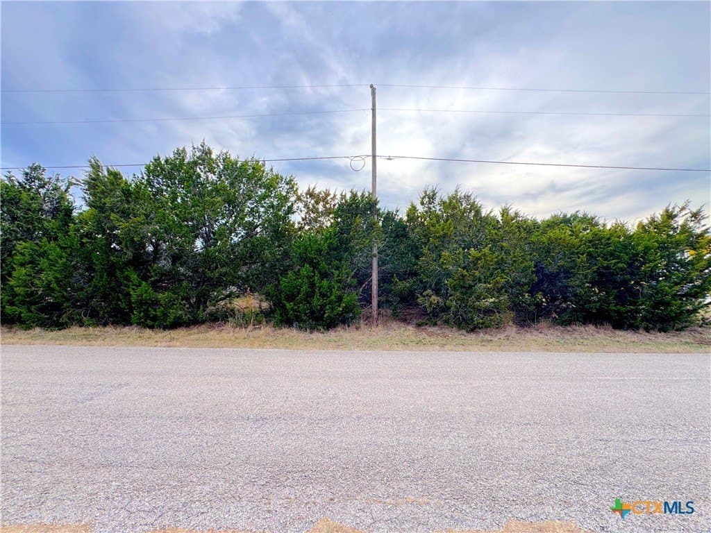 0.19 acres in Comal County - photo 12