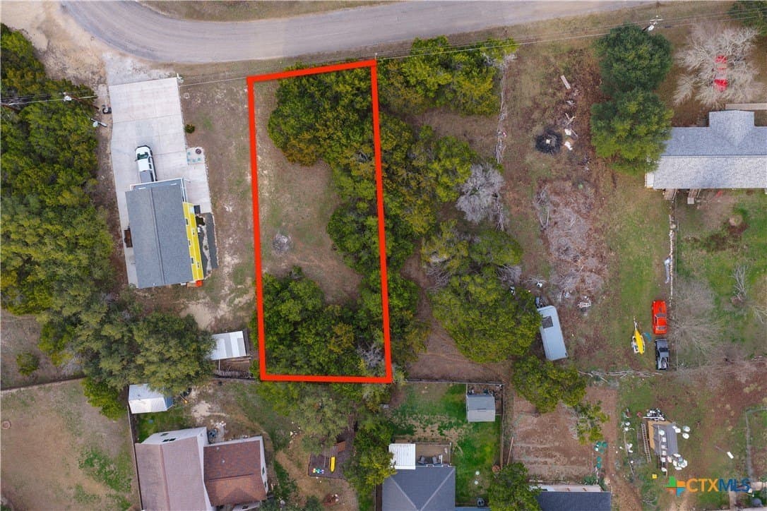 0.19 acres in Comal County - photo 4
