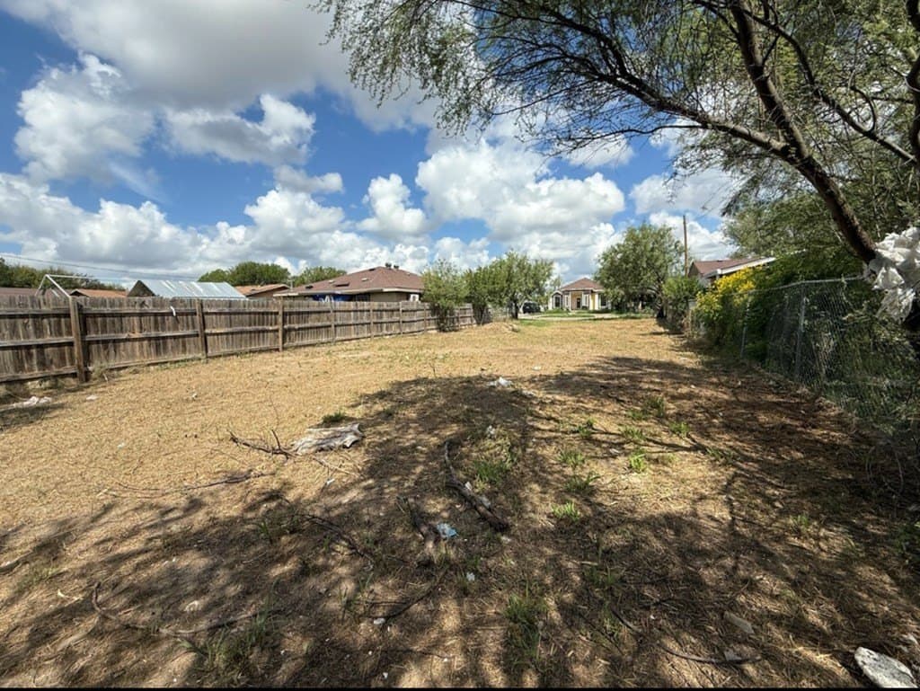 0.15 acres in Maverick County - photo 4