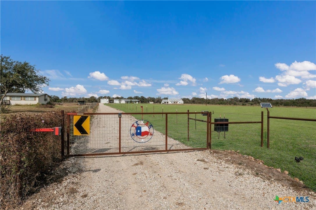 10.9 acres in Guadalupe County - photo 3