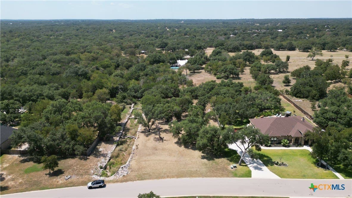 0.81 acres in Bell County - photo 4