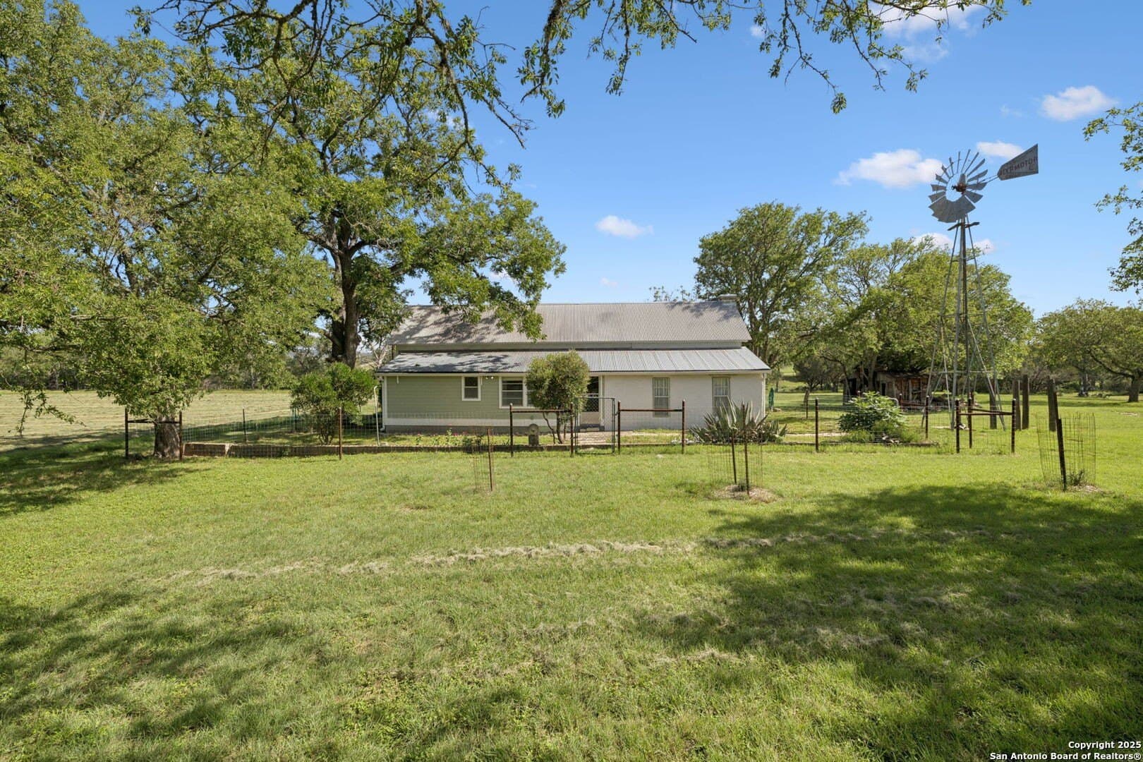 38.62 acres in Kerr County - photo 3