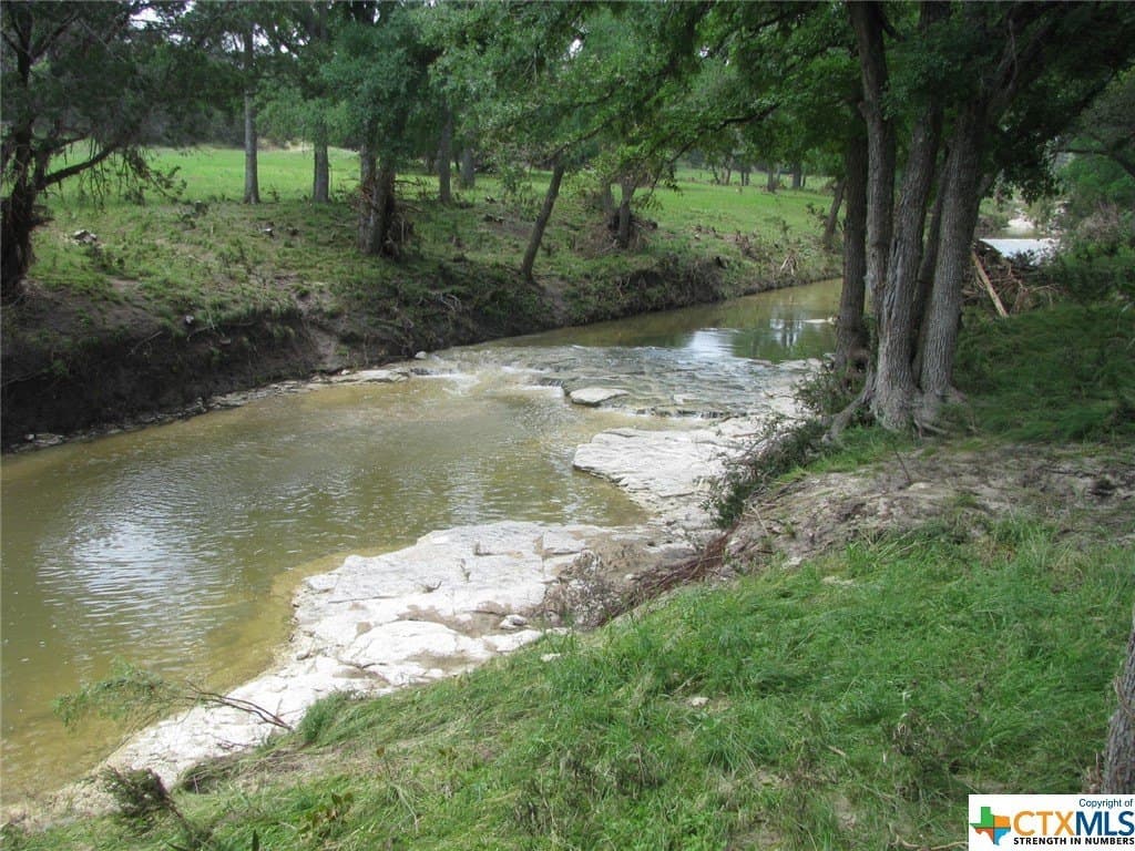 10.01 acres in Coryell County - photo 9