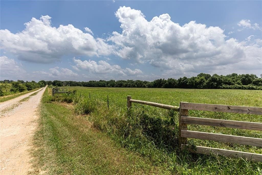 9.44 acres in Austin County - photo 3