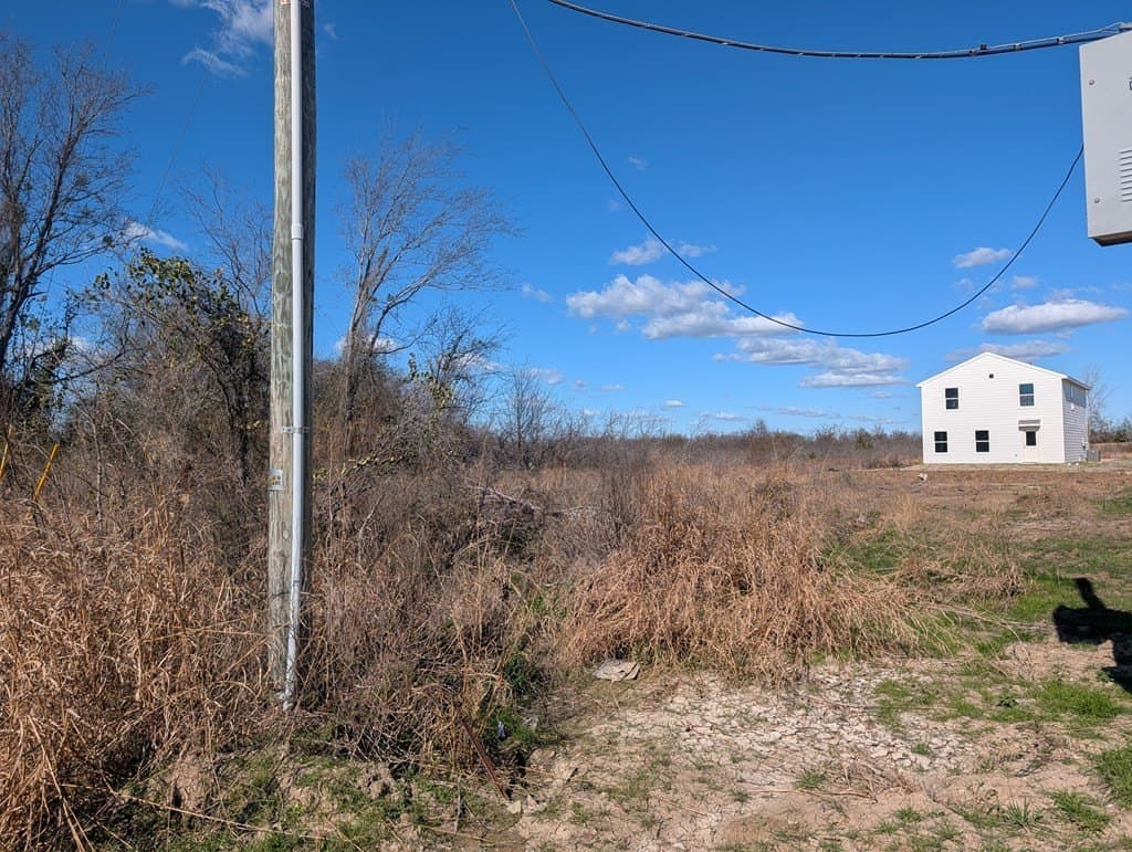 0.23 acres in Henderson County - photo 3