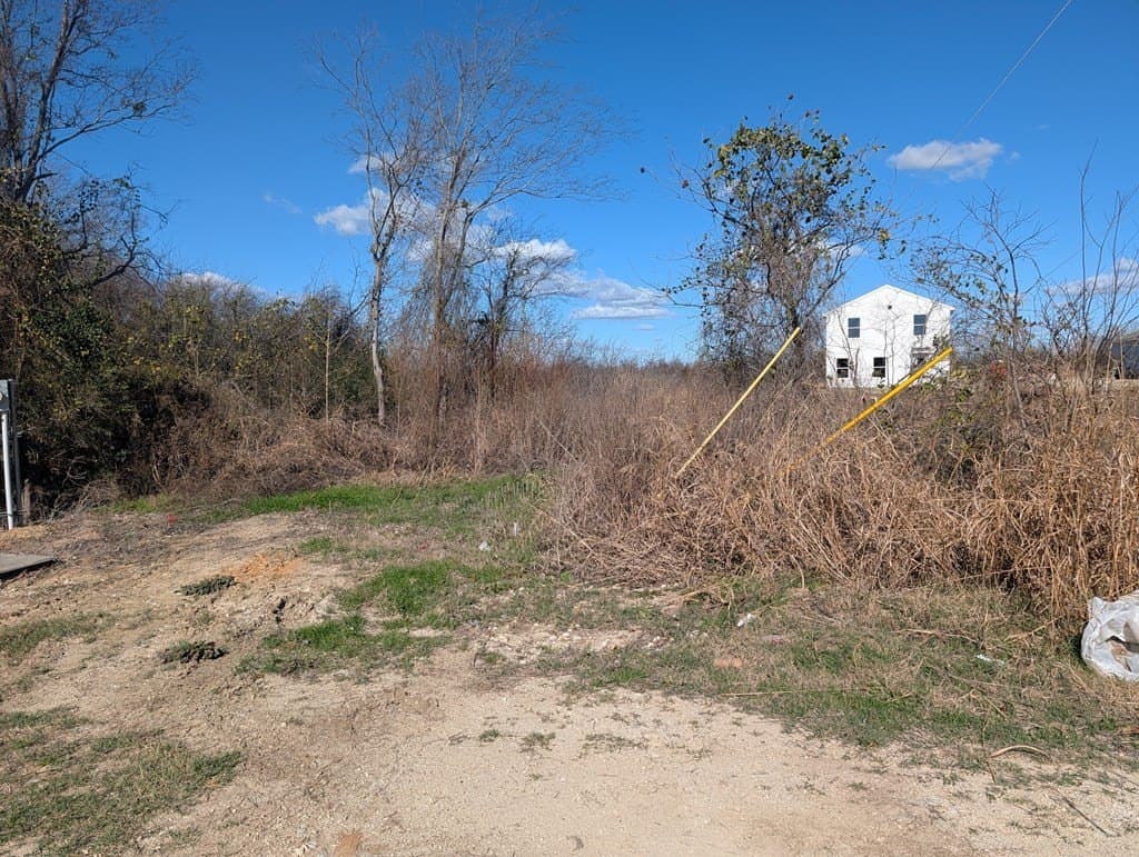 0.23 acres in Henderson County - photo 2