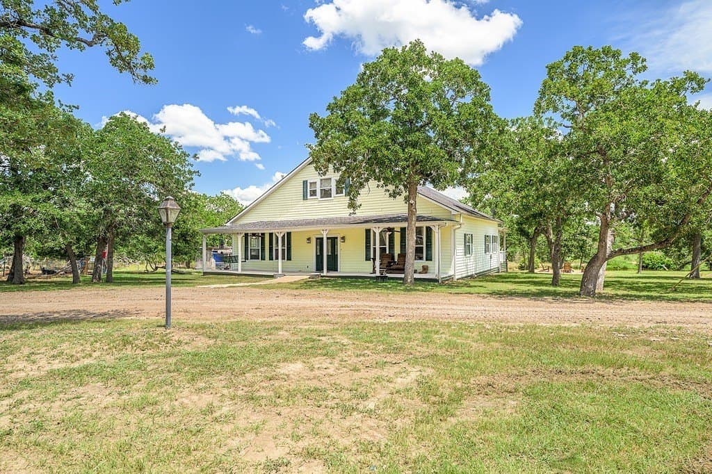 4310 Leslie Road