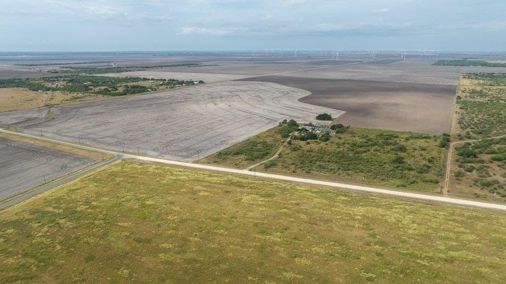 214.96 acres in San Patricio County - photo 7