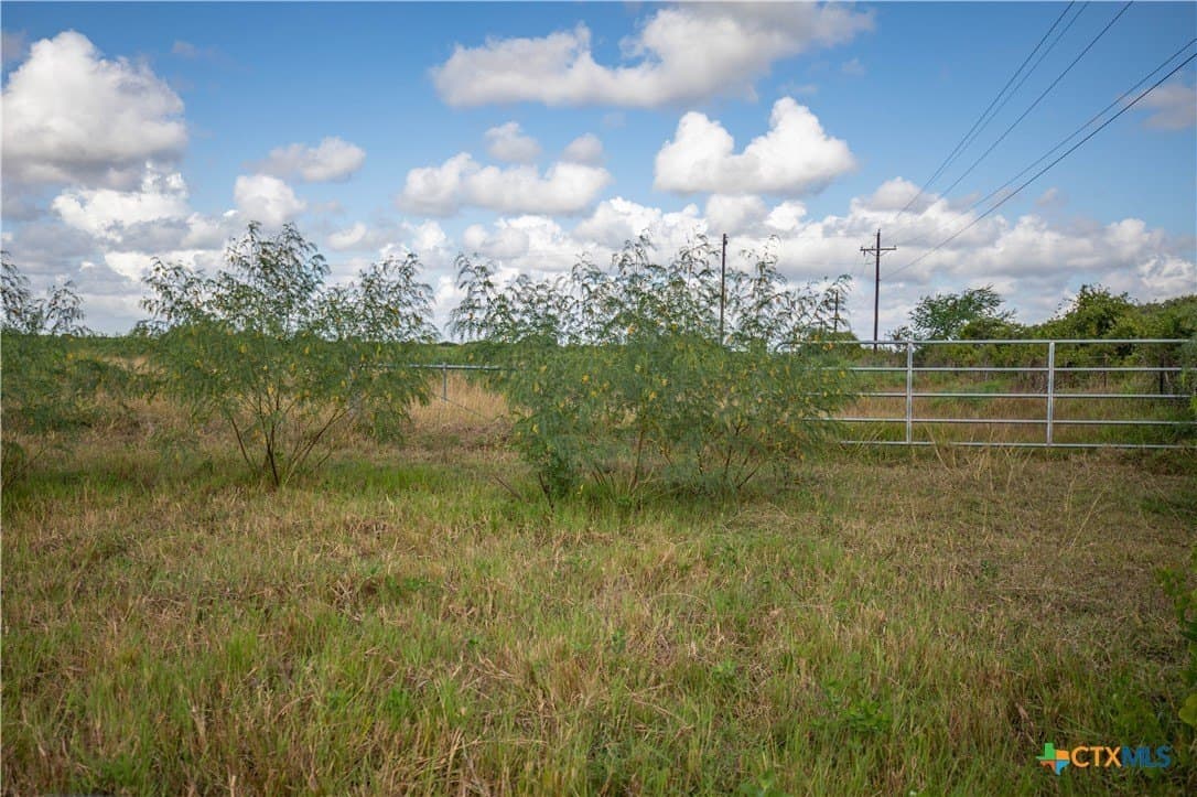 161.72 acres in Refugio County - photo 26