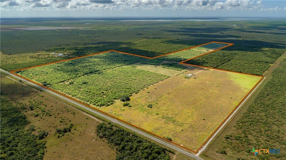 161.72 acres in Refugio County - photo 7