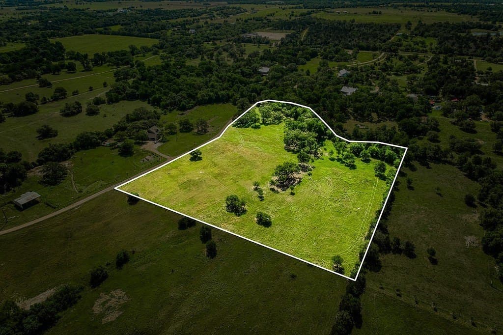8.93 acres in Fayette County - photo 17