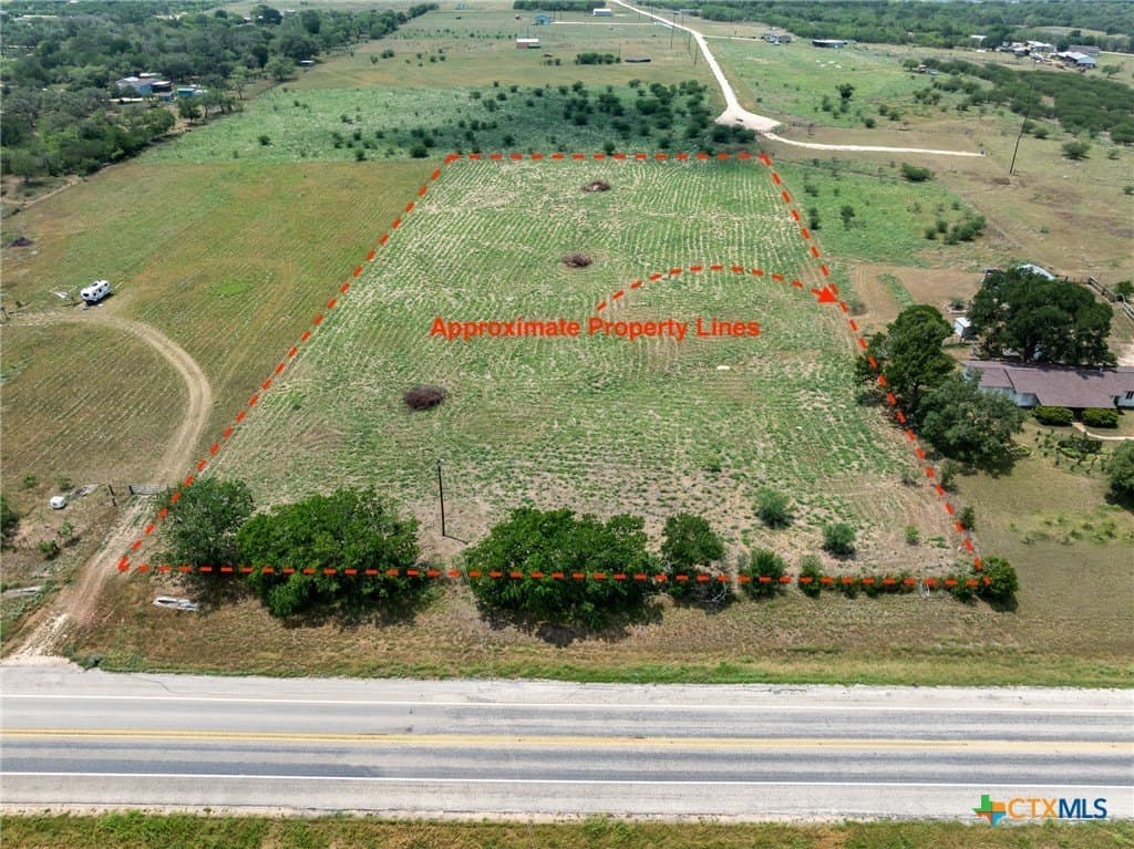 4 acres in Gonzales County - photo 9