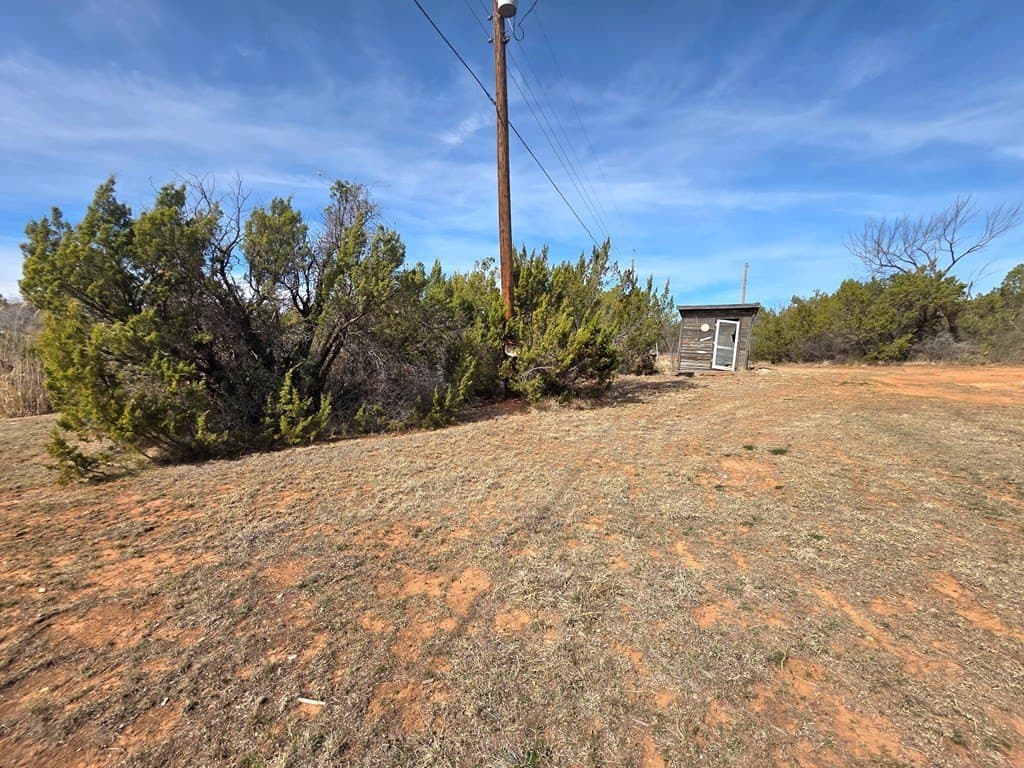 0.63 acres in Nolan County - photo 5