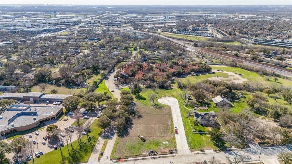 0.23 acres in Dallas County - photo 5