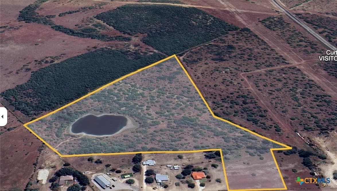 25.7 acres in Karnes County - photo 2